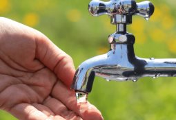 La Gobernadora Marina del Pilar afirma se hacen trabajos referentes a la falta de agua