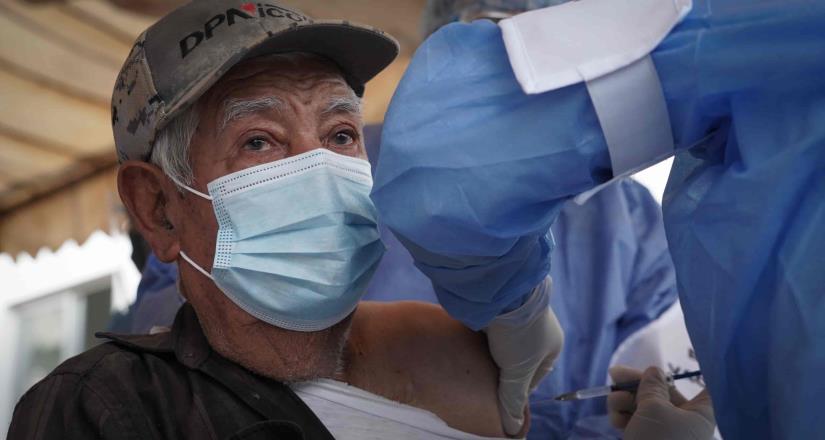 Horarios y centros de vacunación contra el Covid-19 para este martes en Tijuana