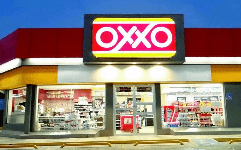 Declaran que una tienda OXXO en promedio gasta menos en luz que una tiendita