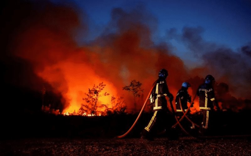 Peligrosa ola de calor extremo e incendios forestales invaden a Europa